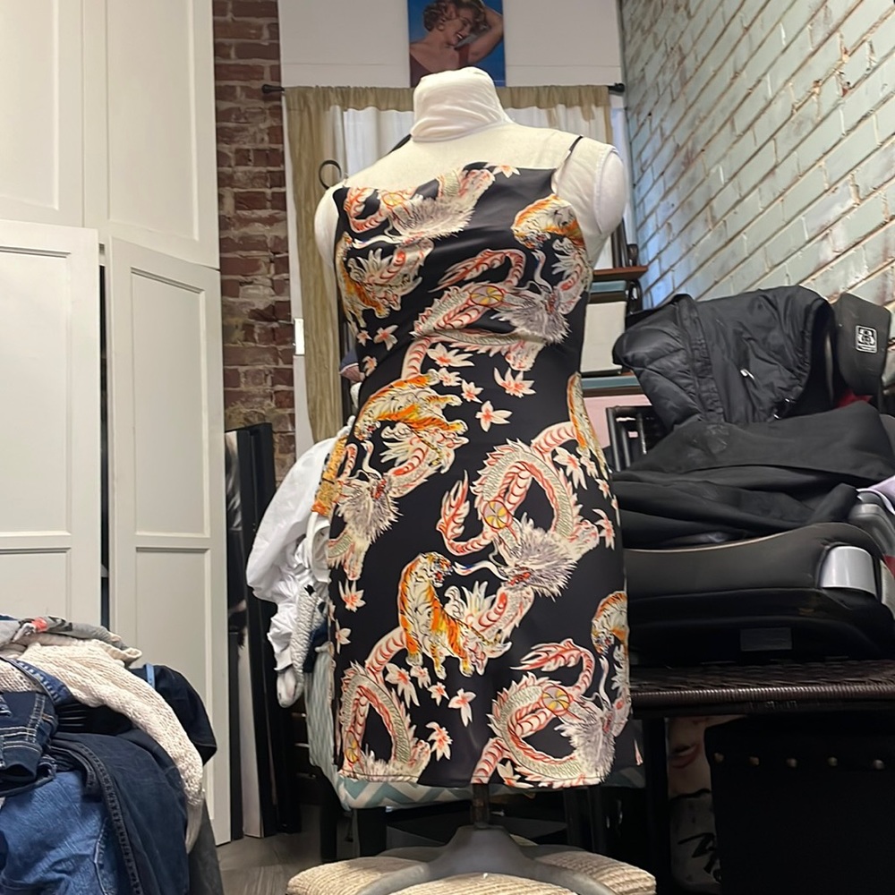 Thin strap dragon designed dress. Size Medium